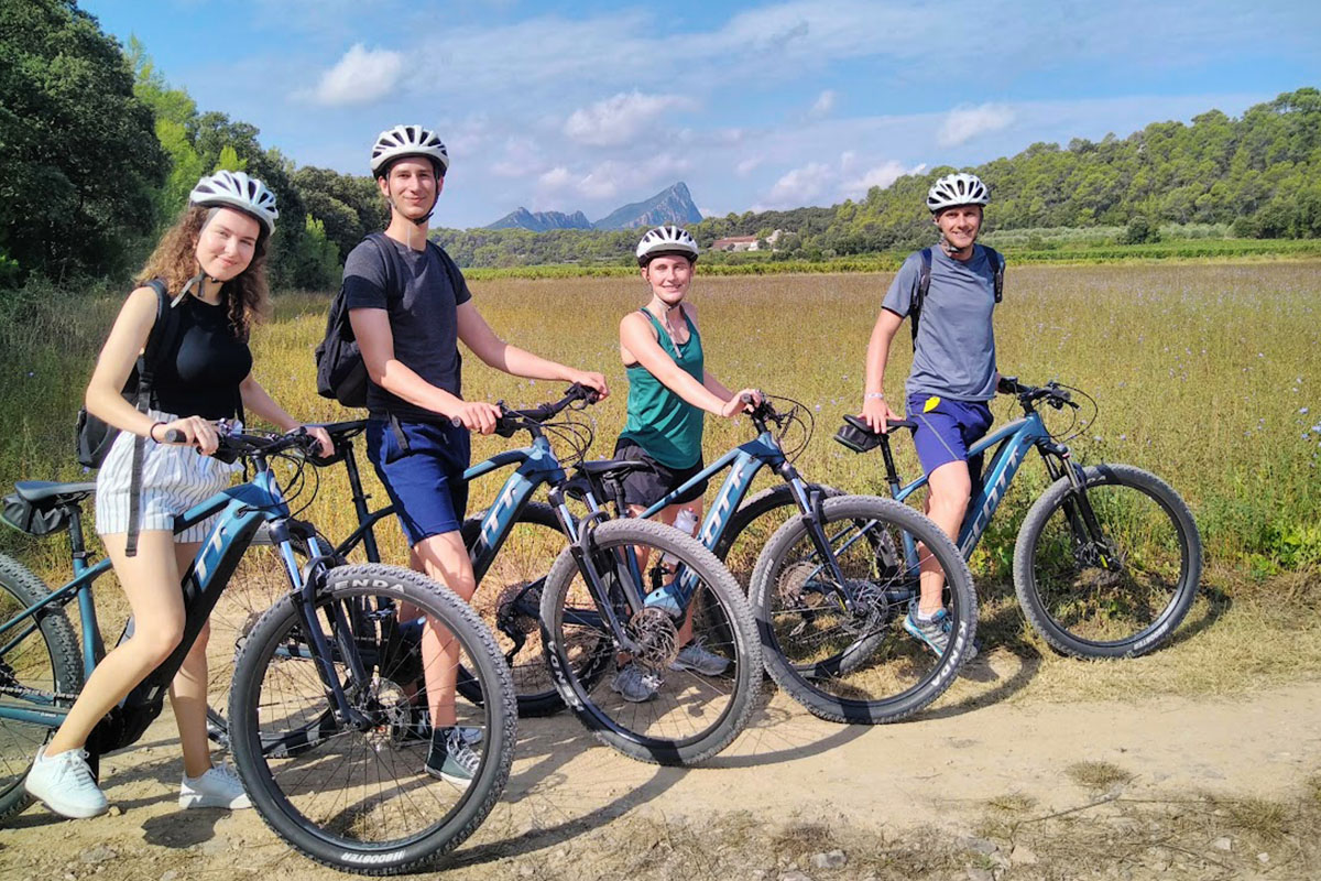 Galerie-image-Escapade Pic St Loup : VTT électrique & dégustation de vins