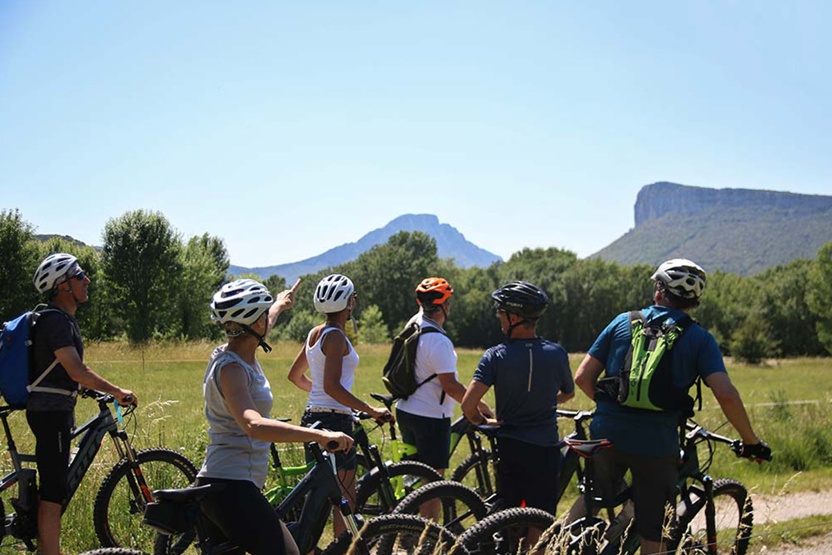 Galerie-image-Escapade Pic St Loup : VTT électrique & dégustation de vins