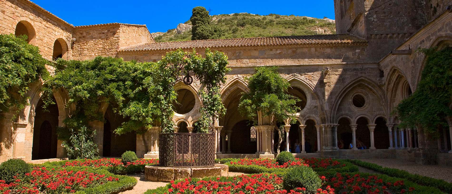 Top 10 des lieux incontournables de l'Aude : l'Abbaye de Fontfroide