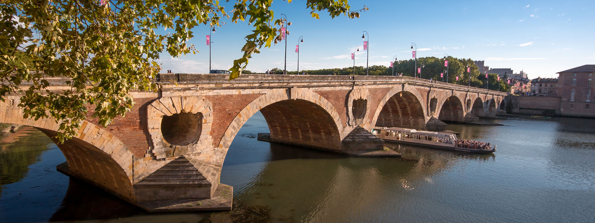 tour de toulouse a pied