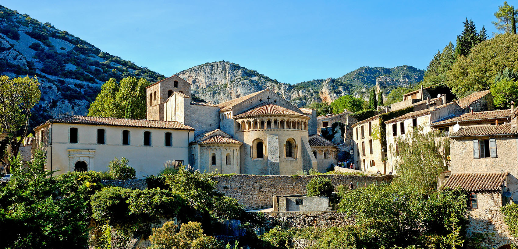 Idée destination ponts de mai : Saint-Guilhem-le-Désert