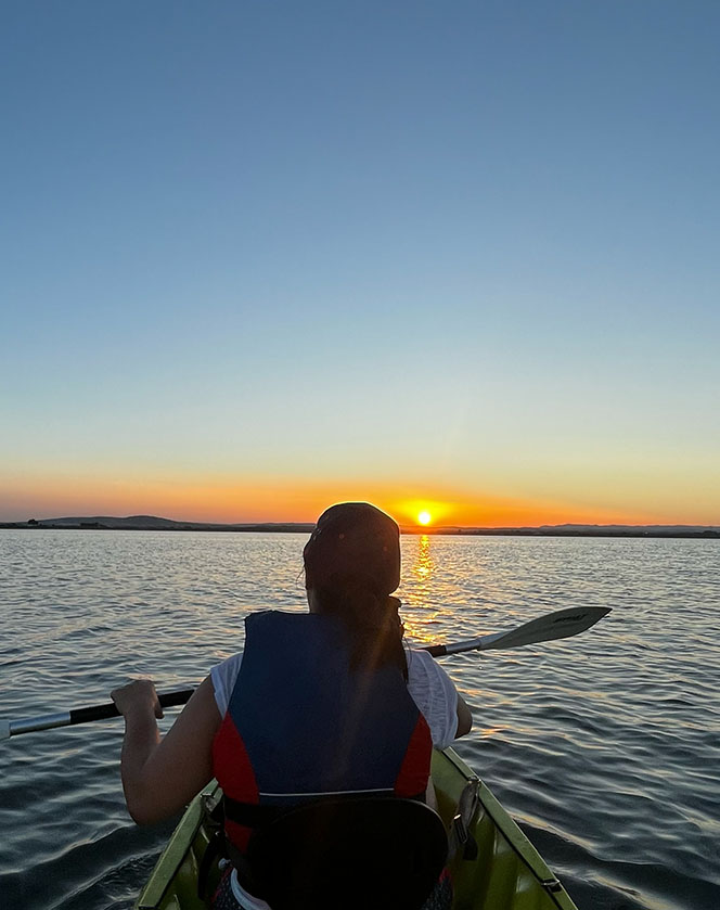 Balade en kayak sur les étangs de Palavas-les-Flots au coucher du soleil