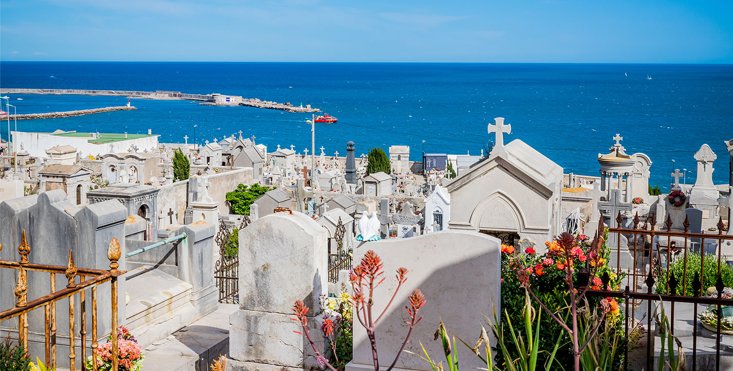 Vue depuis le cimetière marin du quartier Haut de Sète